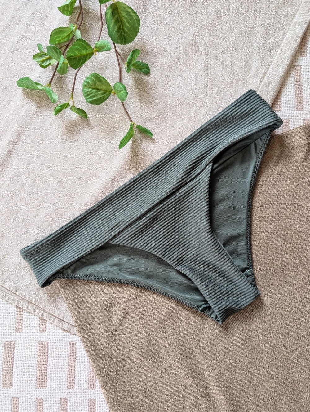 H&M | 2 | Sage Green Ribbed Bikini Bottom